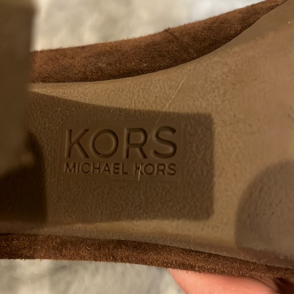 MICHEAL KORS BROWN SUEDE HEELS!! - Picture 4 of 5